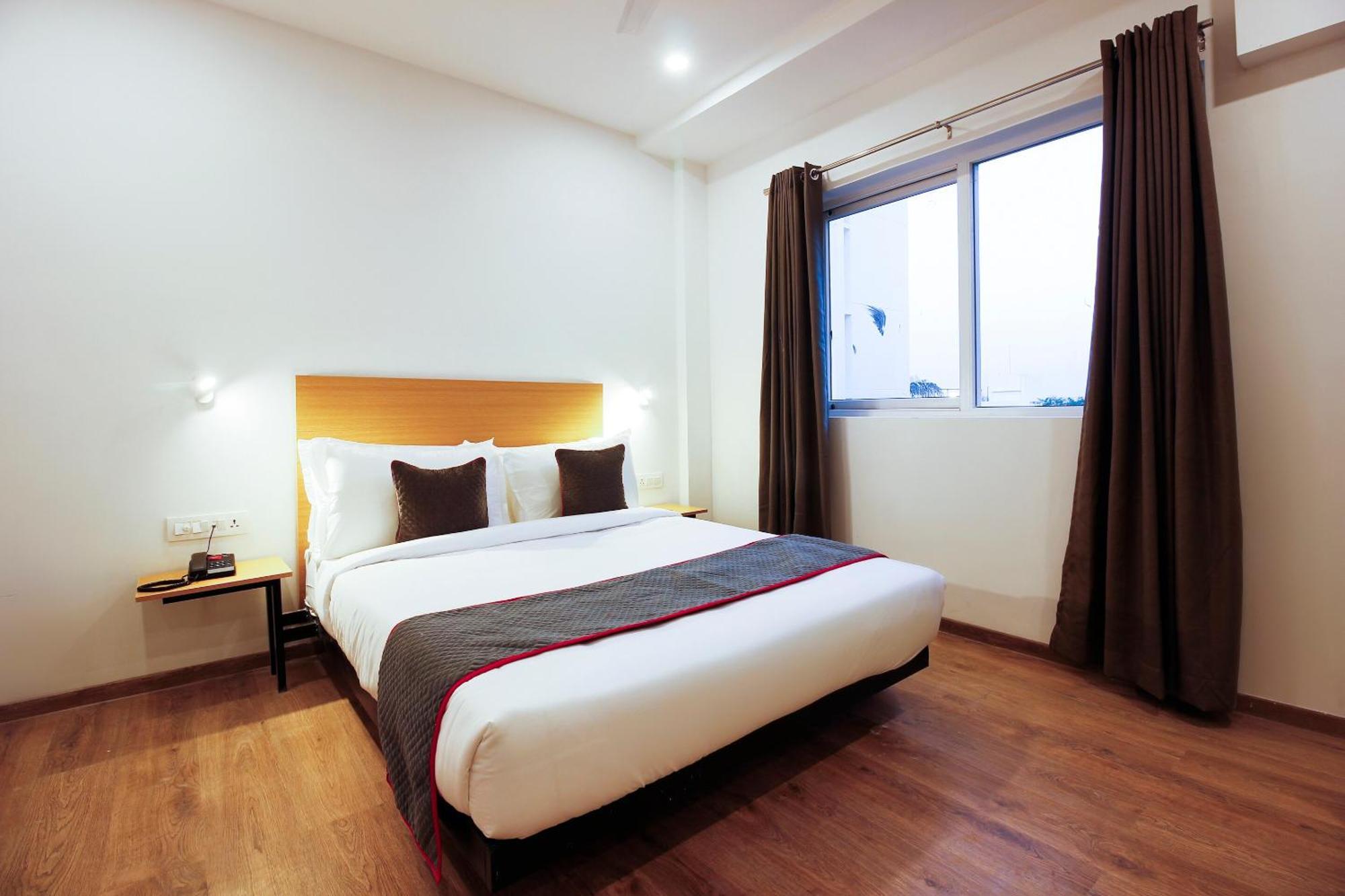 Super Townhouse Rcc Elite Hotel 4*
